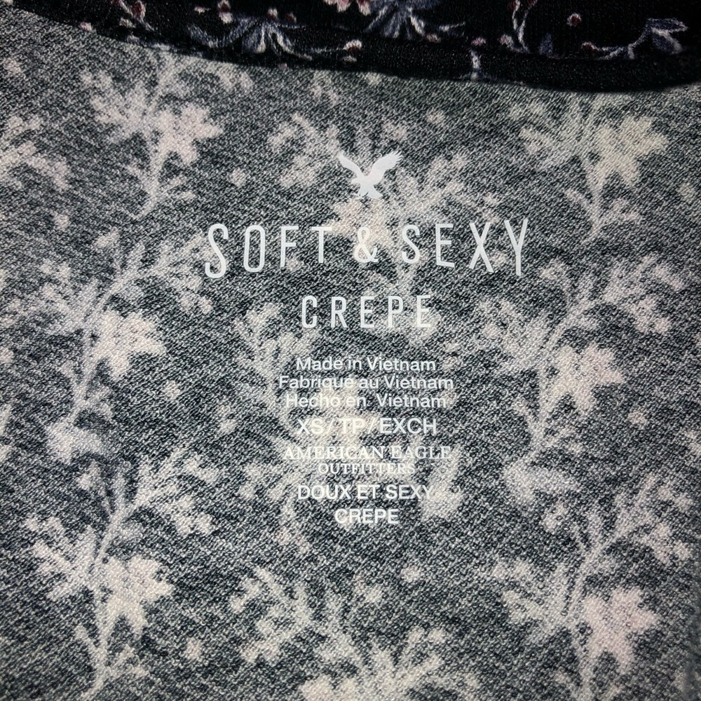 Floral Tank Top - Picture 4 of 4